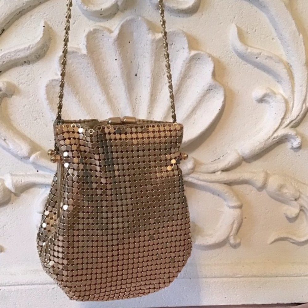 VINTAGE Gold Metal Mesh Crossbody Pouch Bag Purse